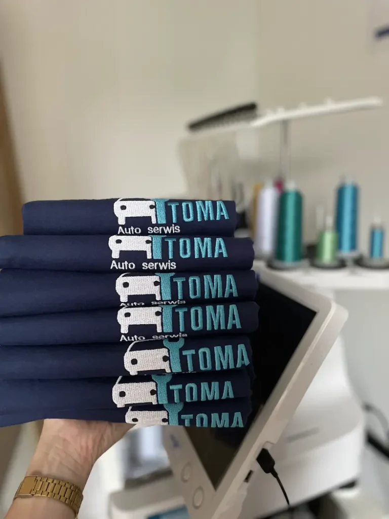 koszulka z logo_TomaAuto